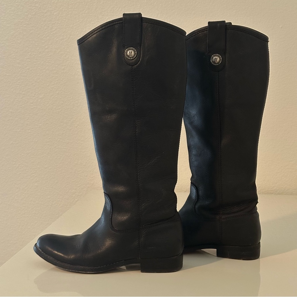 FRYE - Picture 8 of 10